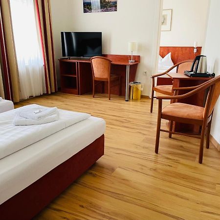 Hotel Am Ledermuseum Offenbach am Main ภายนอก รูปภาพ