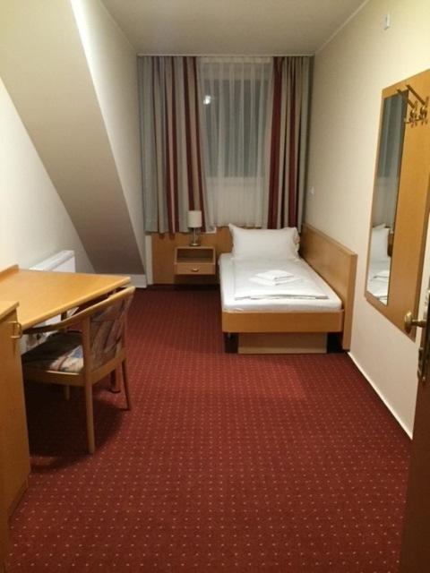 Hotel Am Ledermuseum Offenbach am Main ภายนอก รูปภาพ