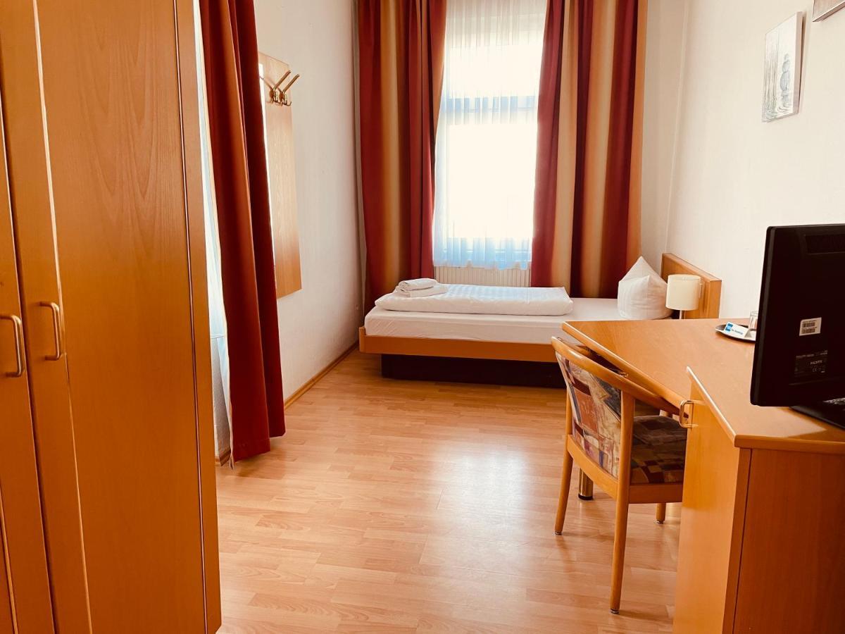 Hotel Am Ledermuseum Offenbach am Main ภายนอก รูปภาพ