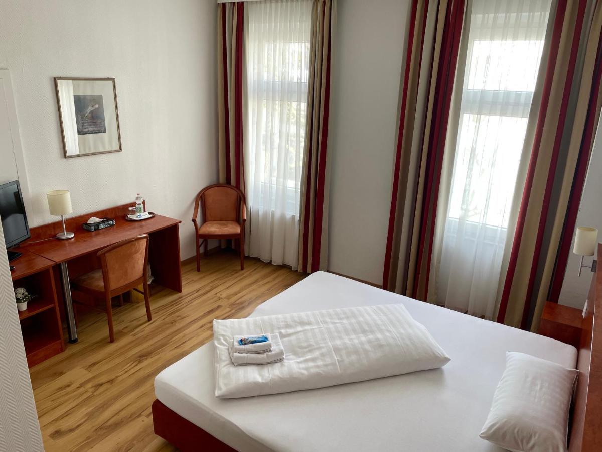Hotel Am Ledermuseum Offenbach am Main ภายนอก รูปภาพ